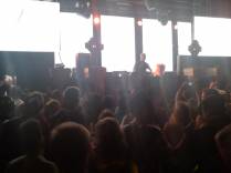 O movimentado show do DJ Paul van Dyke, em Seattle, estado de Washington, nos Estados Unidos